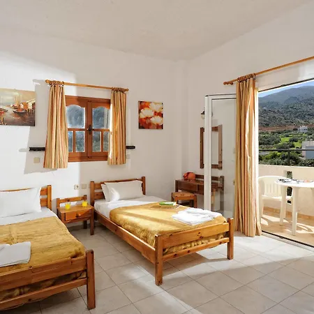 Stelios Hotel 3*